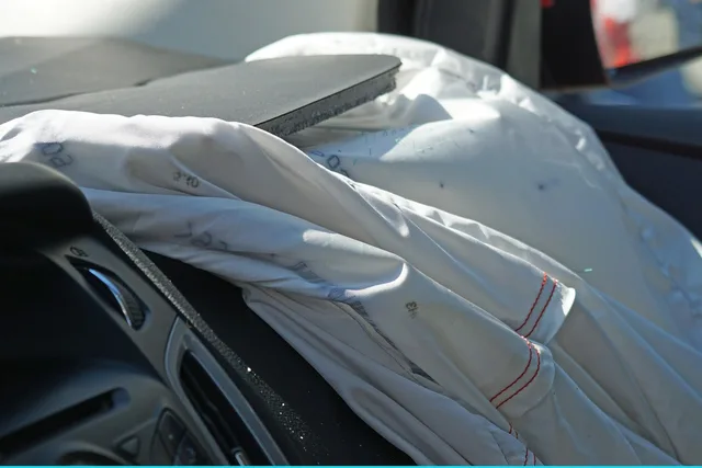 crash test, collision, rear-end collision, 60 km h, diversion, liability, insurance, mobile, smartphone, car insurance, airbag, passenger, open, airbag, airbag, airbag, airbag, airbag. Getting professional liability right the first time